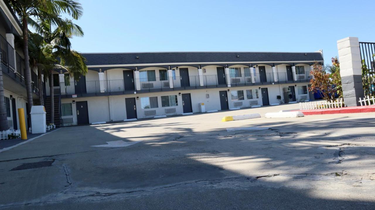Motel Value 2*
