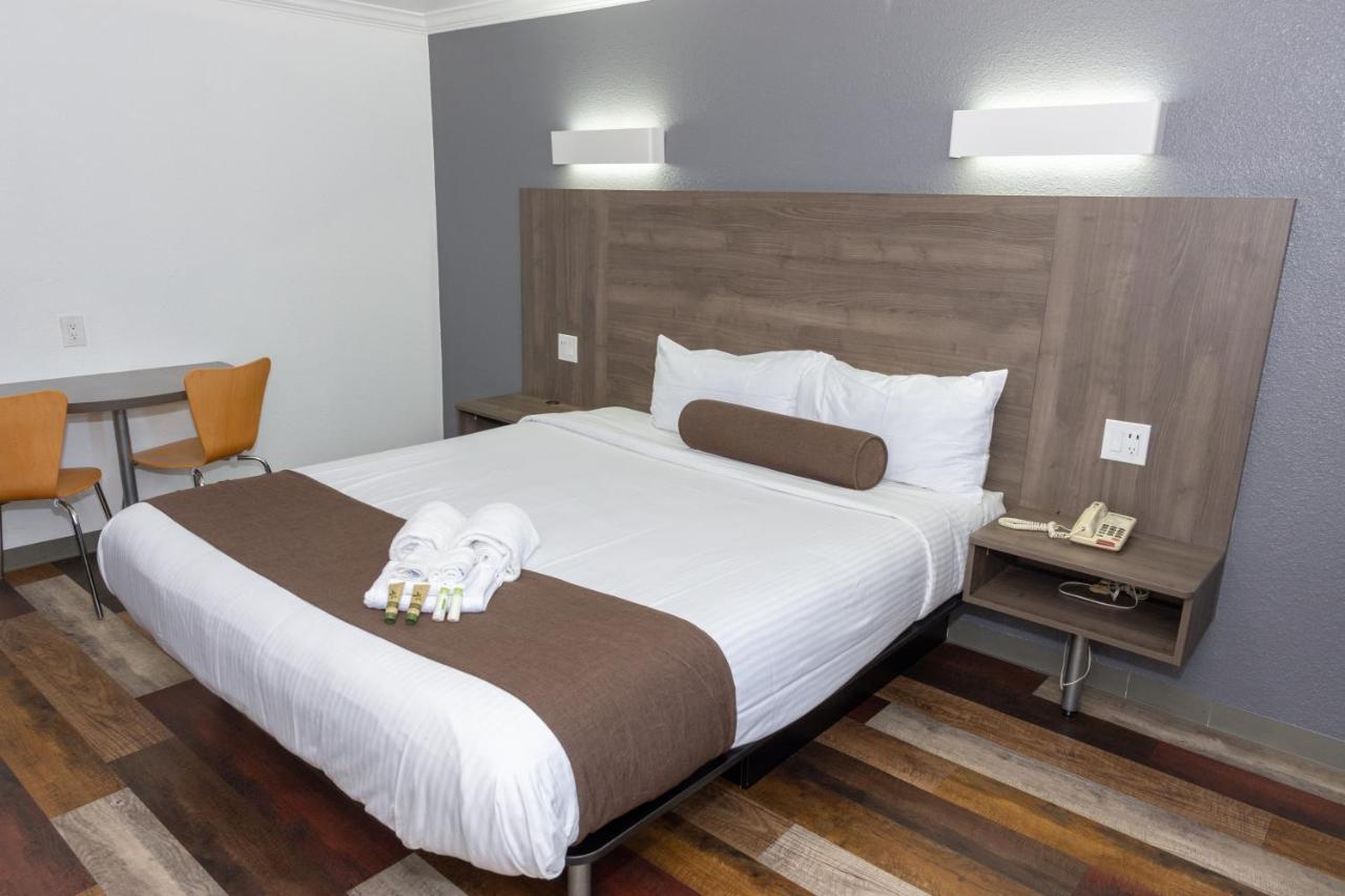 Motel Value 2*